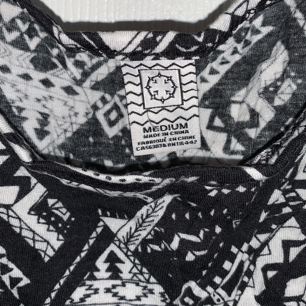 ❤️‍🔥Pattern Tank Top - Picture 3 of 4